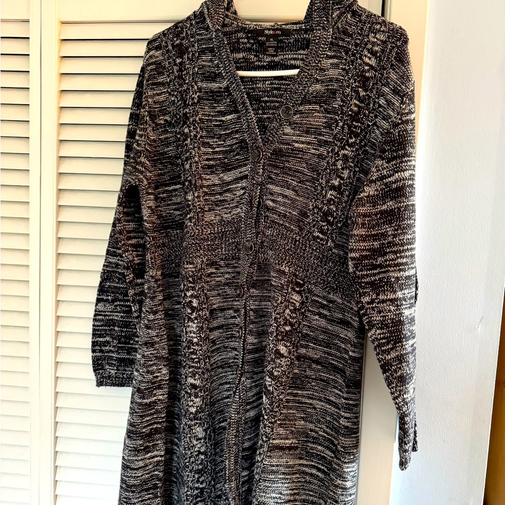Style & Co. long black and white button down sweater, size XL.